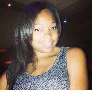 Meet your Posher, Ayonna