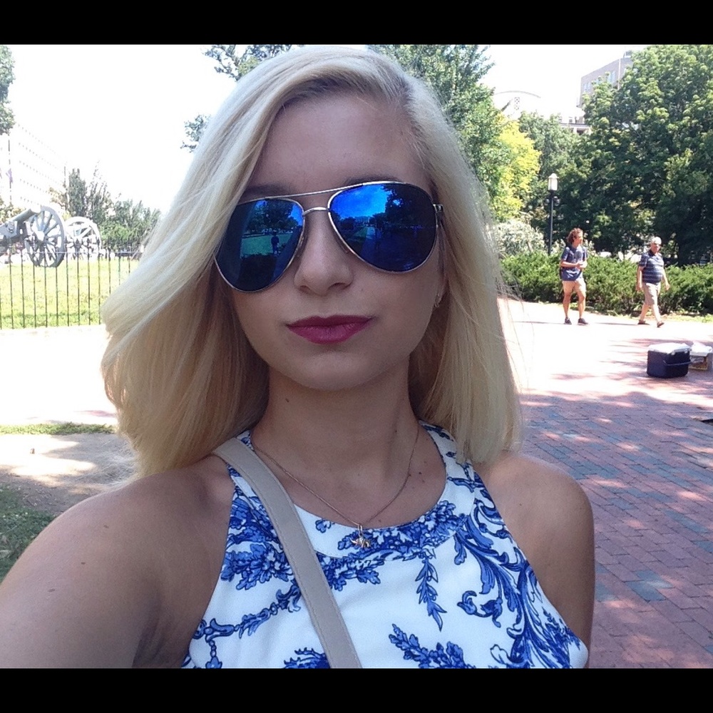 Meet your Posher, Iryna