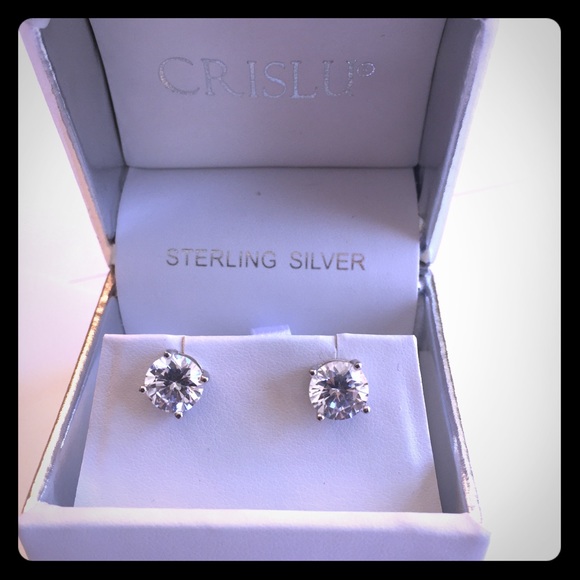 CRISLU Jewelry - CRISLU Diamond CZ Sterling Silver Stud Earrings 💎