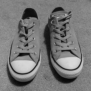 Grey low top converse all star sneakers