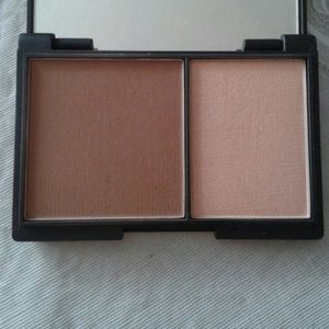 Sleek contour kit in light