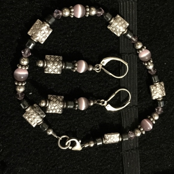 Silver NWOT Bracelet and Earrings Pinks/black