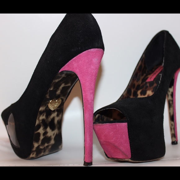 Betsy Johnson black heels