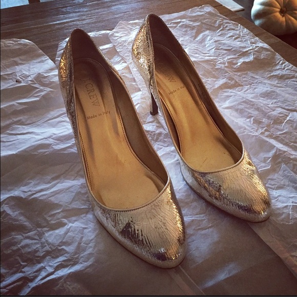 Gold JCrew pumps