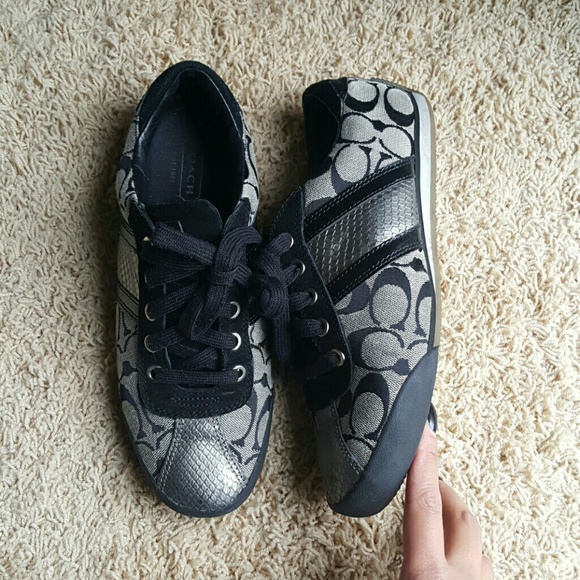 🚫SOLD🚫Coach sneakers size 9