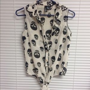 Hearts & skulls sleeveless blouse (XS/S)