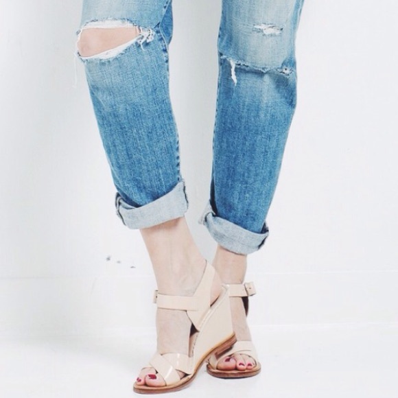 ⚡️FLASH SALE⚡️ Diane Von Furstenberg Nude Wedges