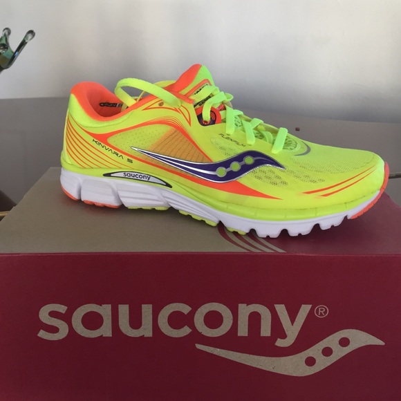 NEW Saucony Women's Kinvara 5 Running shoe.