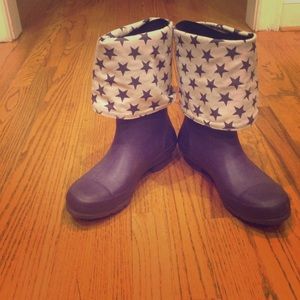 Purple converse rainboots