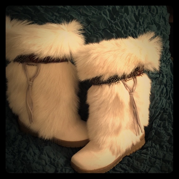 Bear paw winter white boots