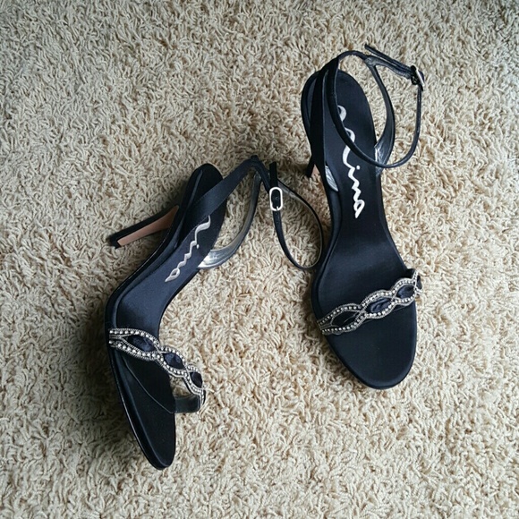 Nina dress sandal size 9