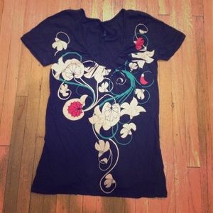 Black top with trippy floral design