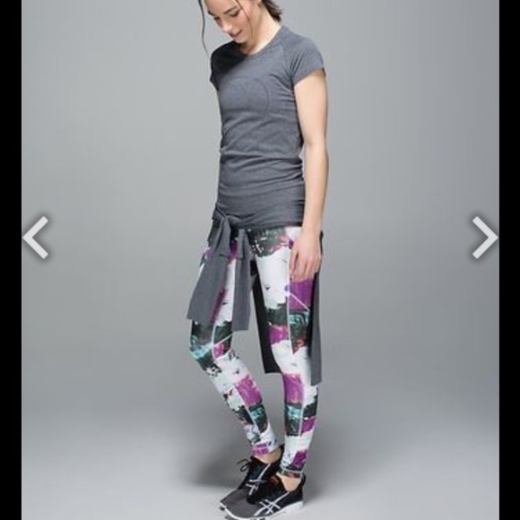 looking to TRADE for black speed tight leggings - Picture 1 of 2