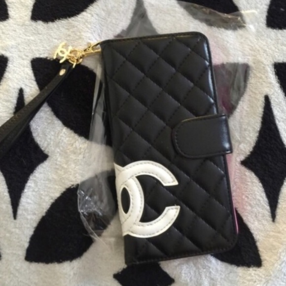 iPhone 5 case. Black on pink.