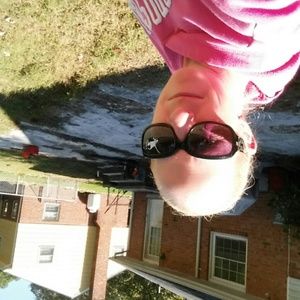 Meet your Posher, Paula