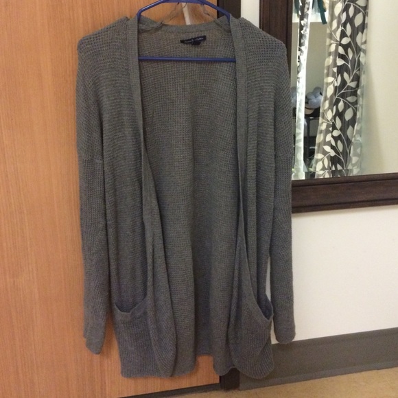 Grey Cardigan American Eagle Flash 