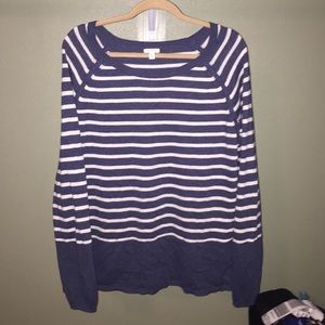 Long Sleeve Knit Navy Top
