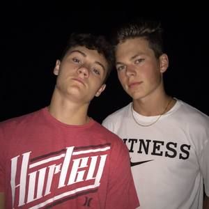 Meet your Posher, Max