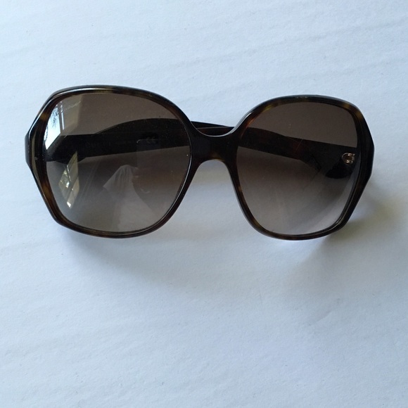 Authentic Women's Gucci Sunglasses