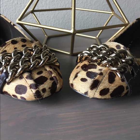 ๐Host Pick๐ Tory Burch Calf Hair Hana Loafers - Picture 2 of 4