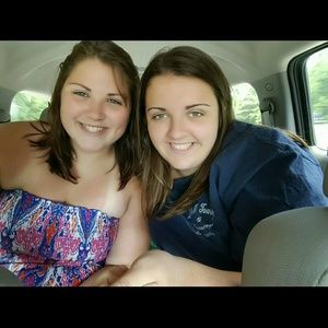 Meet your Posher, Kendra