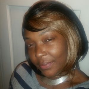 Meet your Posher, Monique