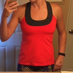 Lululemon Scoop neck tank