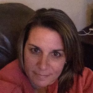 Meet your Posher, Lorrie