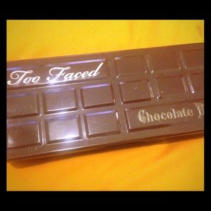 Too faced chocolate bar pallet