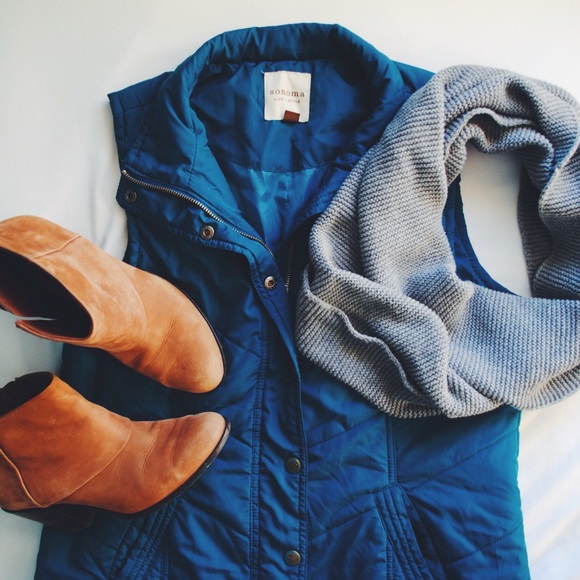 Teal Puffer Vest