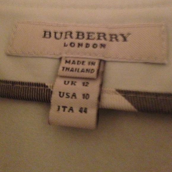 Beige romper💥💥30 min sale - Picture 2 of 4