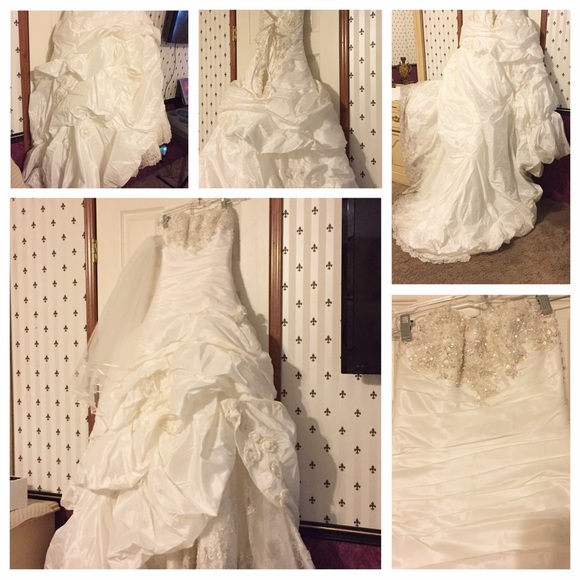Wedding dress