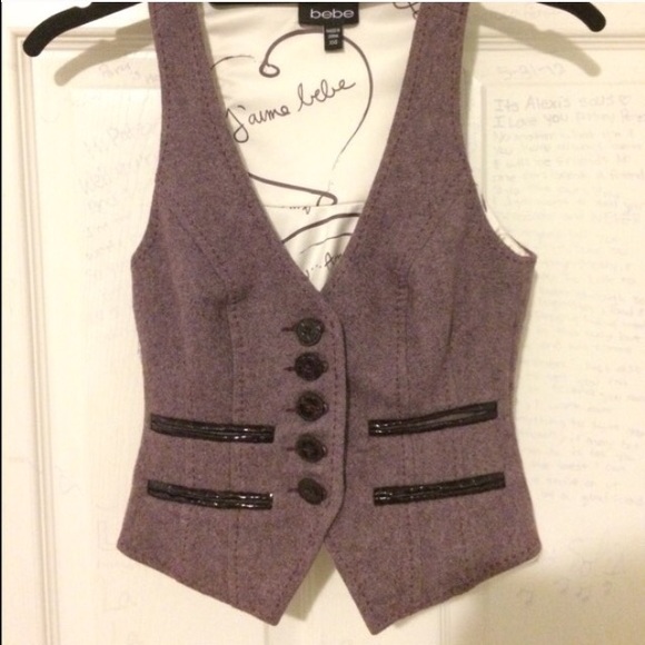 Bebe vest with beautiful detail size xxs