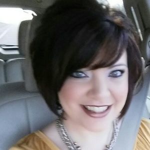 Meet your Posher, Alissa
