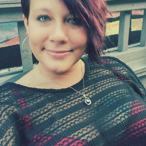 Meet your Posher, Rachel - Picture 1 of 1