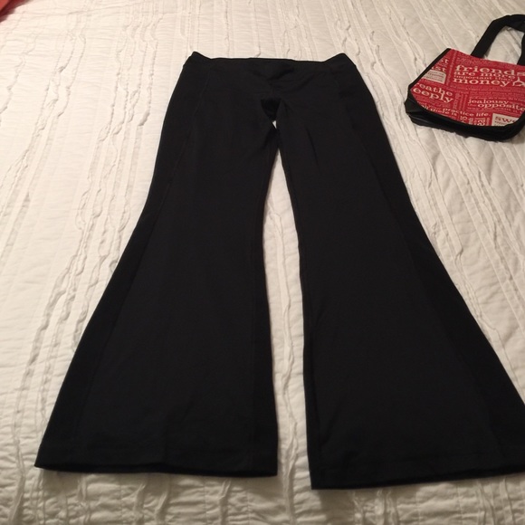 Lululemon Black Groove Pants