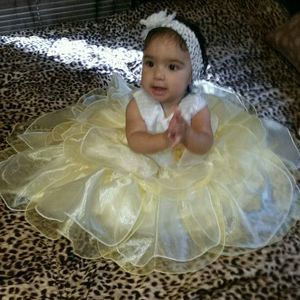 Meet your Posher, Thalia