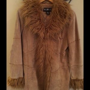 💰REDUCED Trendy suede and fir mid length jacket.
