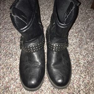 wet seal boots size 6
