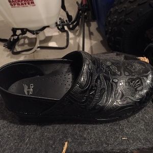 Dansko shoe