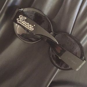 GUCCI SUNGLASSES
