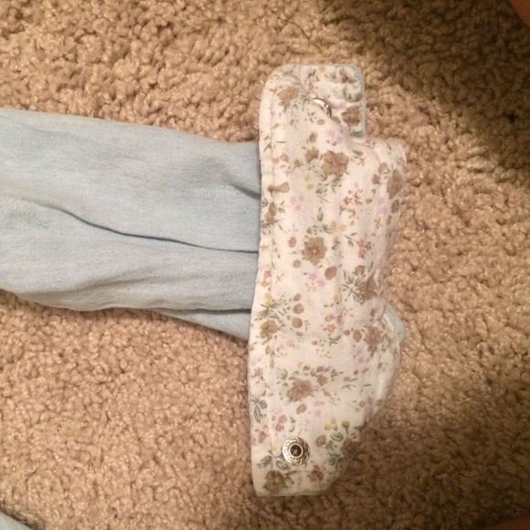 Light denim button up top - Picture 2 of 3