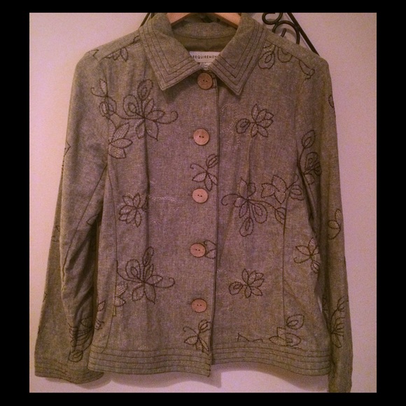 💰 ✂️Floral stitch blazer w/ bamboo style buttons