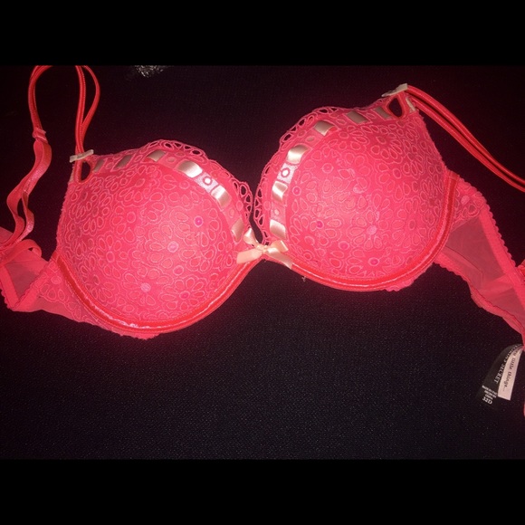 Victoria secret 32D Bra
