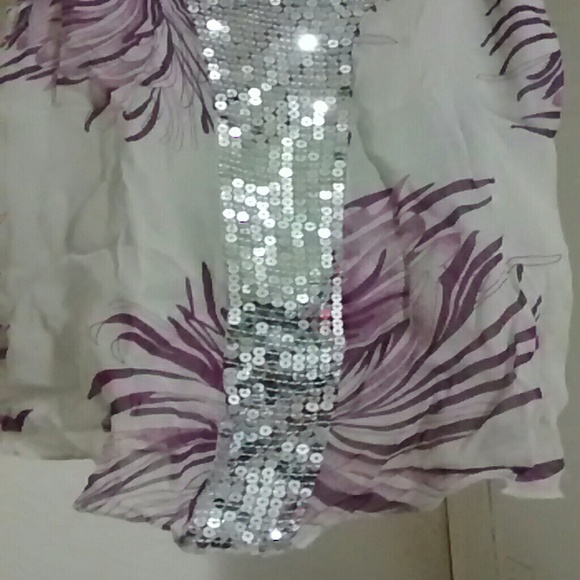 Bebe top, never worn!! - Picture 3 of 4