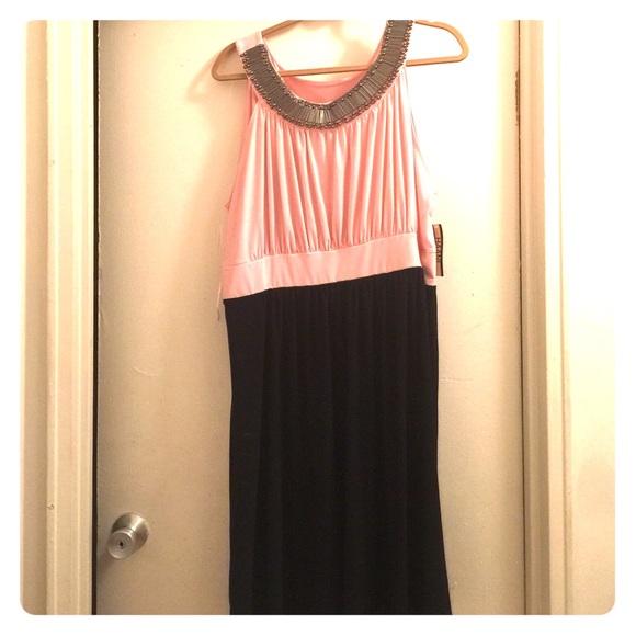 Plus size 2X Haani dress, half baby pink & black