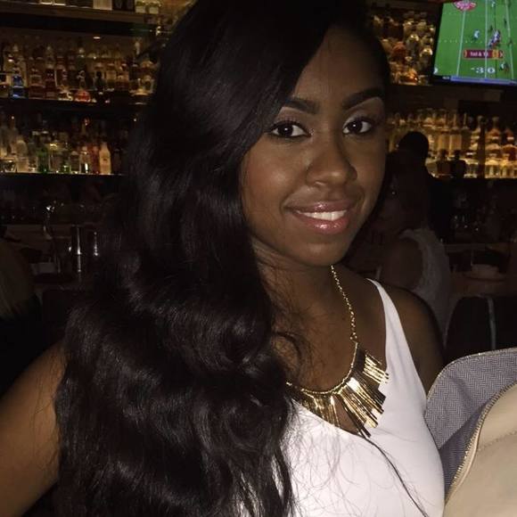 Meet your Posher, Abria - Picture 1 of 1