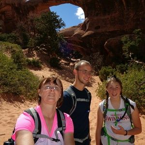 Meet your Posher, Claire