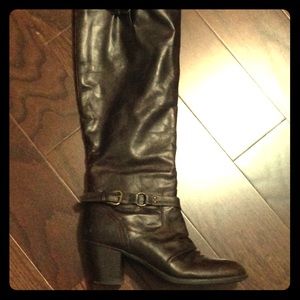 Last call! Brown knee-high heeled boots