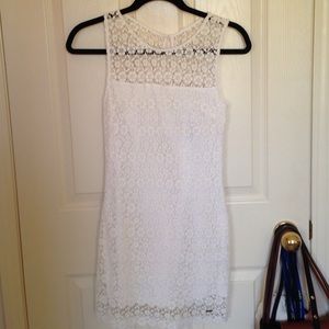 Hollister lace/crochet white dress (size 0)
